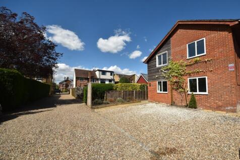 Recreation Road, Bourne End... 4 bed detached house for sale