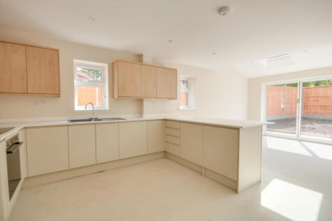 BRAND NEW HOME! OPEN PLAN LIVING!... 3 bed detached house for sale