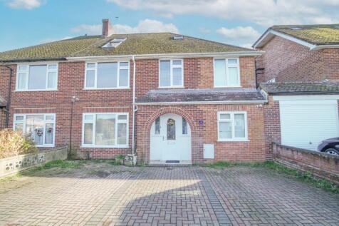 5 bedroom semi-detached house for sale