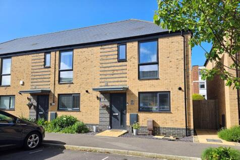 2 bedroom end of terrace house for sale