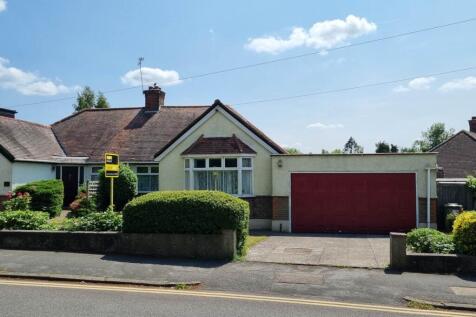 3 bedroom semi-detached bungalow for sale