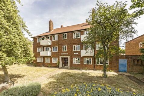 Rosemont Road, London W3 2 bed flat for sale