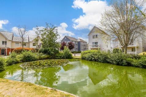 Poynder Drive, Snodland, Kent, ME6 2 bed coach house for sale