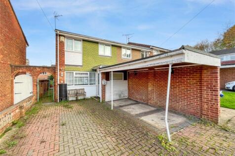 Mincers Close, Lordswood, Kent, ME5 3 bed end of terrace house for sale