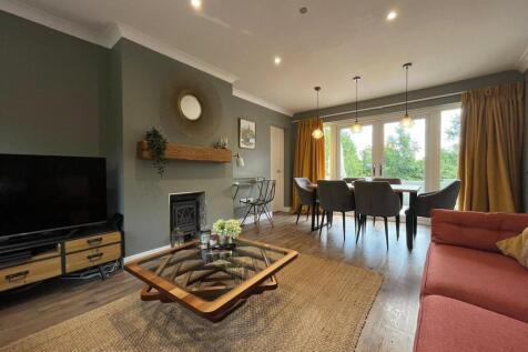 Watson Avenue, Davis Estate, Kent, ME5 4 bed bungalow for sale