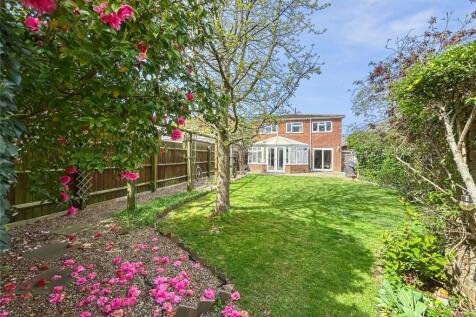Bredhurst Road, Wigmore, Kent, ME8 4 bed detached house for sale