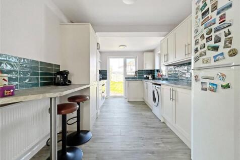 Grange Road, Gillingham, Kent, ME7 2 bed bungalow for sale