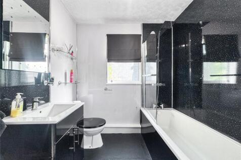 Clifton Road, Gillingham, Kent, ME7 3 bed terraced house for sale