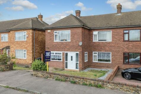 4 bedroom semi-detached house for sale