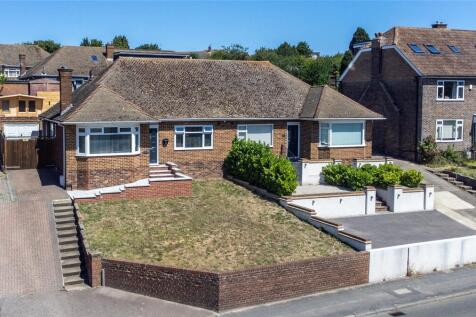 Valley Drive, Gravesend, Kent, DA12 3 bed bungalow for sale