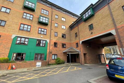 1 bedroom flat for sale