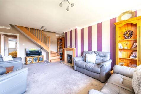 Biddenden Way, Istead Rise, Kent, DA13 4 bed semi
