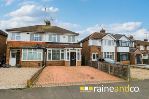 4 bedroom semi-detached house for sale