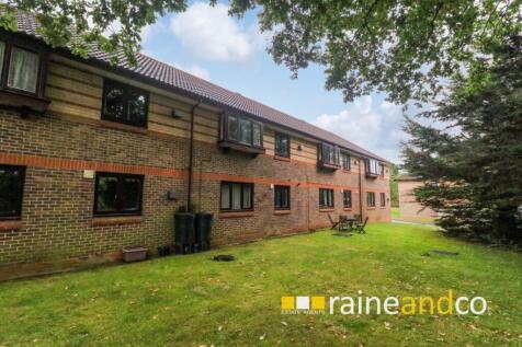 Woodpecker Close, Hatfield 1 bed maisonette for sale