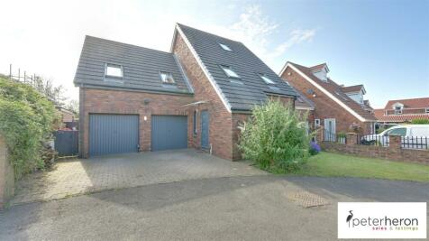 4 bedroom detached house for sale