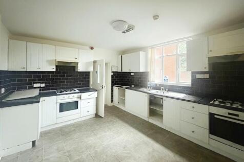 Uttoxeter New Road, Derbyshire DE22 6 bed terraced house for sale