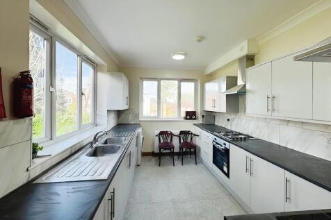 7 bedroom semi-detached house for sale