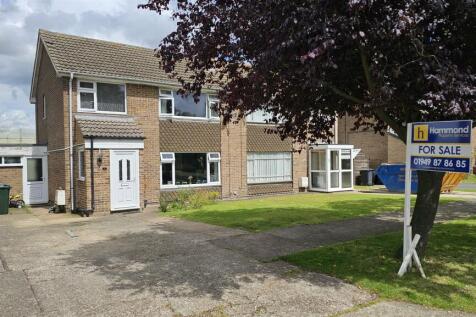 Cranmer Avenue, Whatton in the Vale 3 bed semi