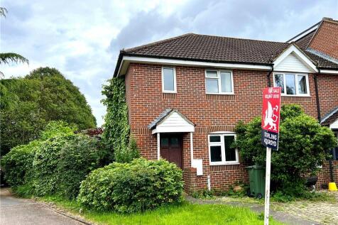 Bourne Close, Chilworth, Guildford... 2 bed end of terrace house for sale