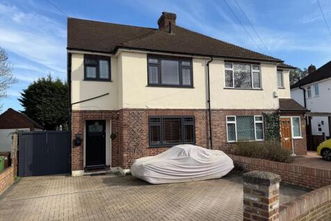 4 bedroom semi-detached house for sale