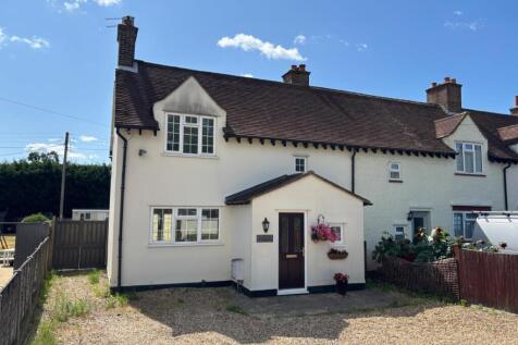 Sandhills Lane, Virginia Water... 2 bed end of terrace house for sale