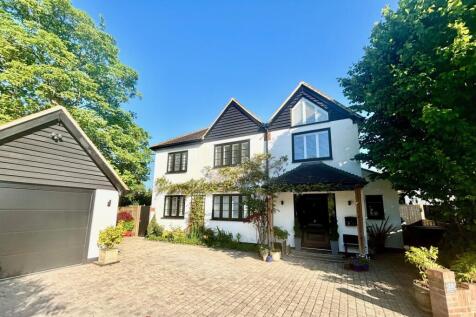 Vicarage Avenue, Egham, Surrey, TW20 4 bed detached house for sale