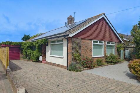 2 bedroom detached bungalow for sale