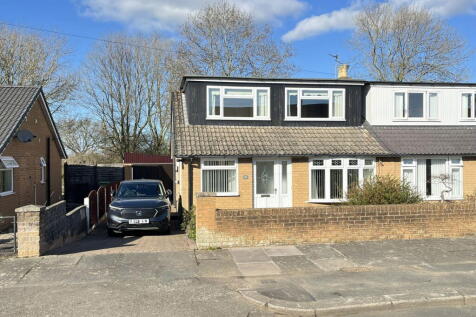 3 bedroom semi-detached bungalow for sale