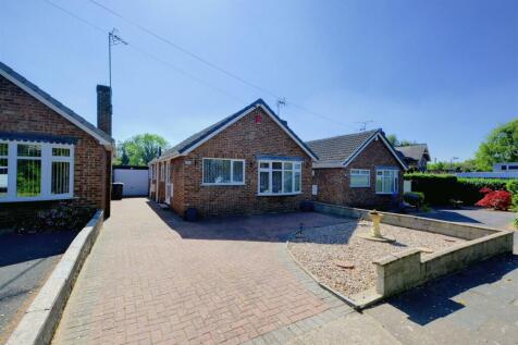 2 bedroom detached bungalow for sale