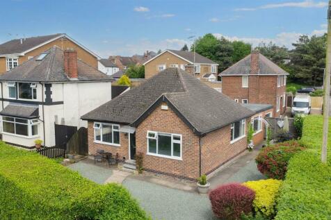 2 bedroom detached bungalow for sale