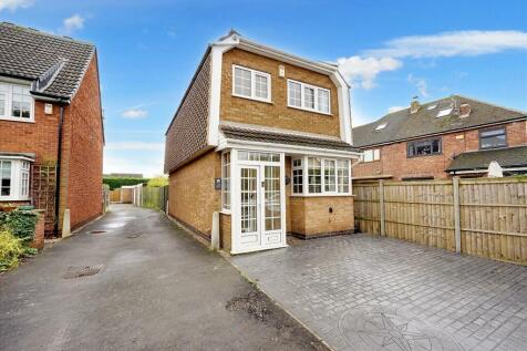 2 bedroom detached house for sale