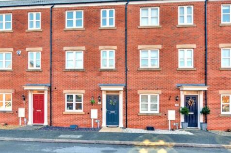 4 bedroom terraced house for sale