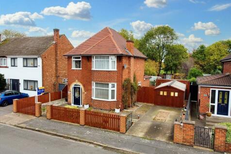 3 bedroom detached house for sale