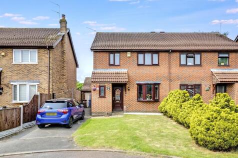 3 bedroom semi-detached house for sale