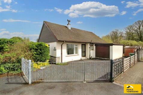 2 bedroom detached bungalow for sale