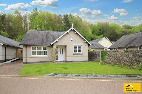 2 bedroom detached bungalow for sale