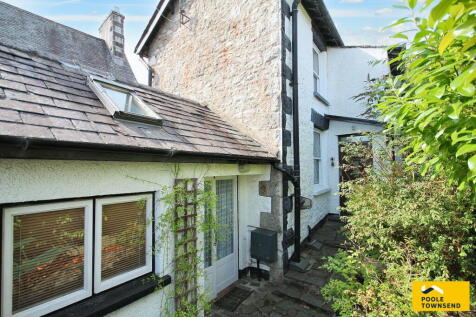 2 bedroom detached house for sale