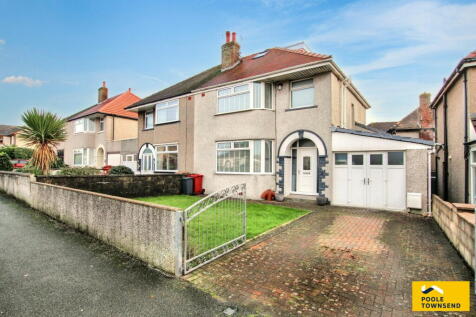 4 bedroom semi-detached house for sale