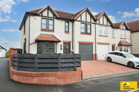 4 bedroom semi-detached house for sale