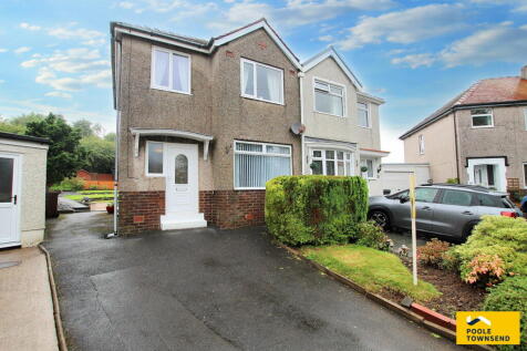 3 bedroom semi-detached house for sale