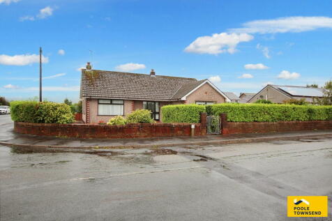 3 bedroom detached bungalow for sale