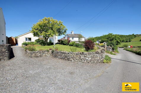 2 bedroom link detached house for sale