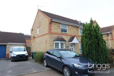 2 bedroom semi-detached house for sale