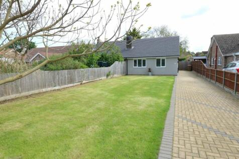 3 bedroom semi-detached bungalow for sale