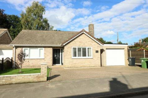 2 bedroom detached bungalow for sale