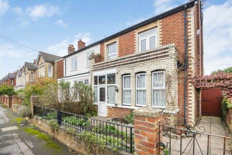 Matlock Road, Caversham, Reading 5 bed semi