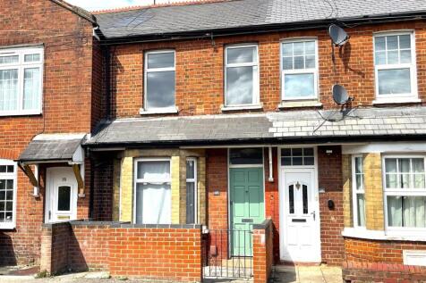 Cardiff Road, Reading 3 bed terraced house for sale