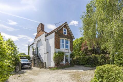 Reading Road, Woodcote, Reading 2 bed flat for sale
