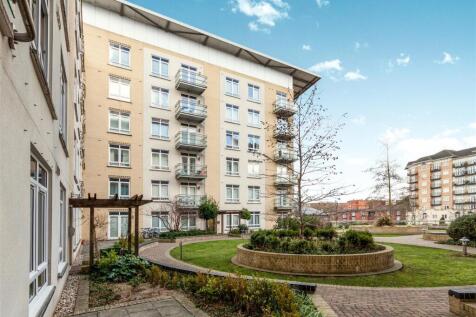 Kenavon Drive, Reading 2 bed apartment for sale