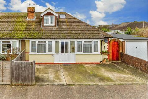 4 bedroom chalet for sale